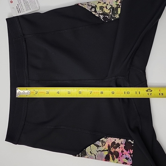 NWT Lululemon High-Rise Paddle  Crop Length Black Blossom Pink Multi Size 6 - Picture 13 of 16